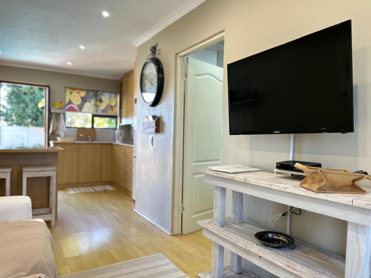10 On Ou Kraal Apartment Edgemead ภายนอก รูปภาพ
